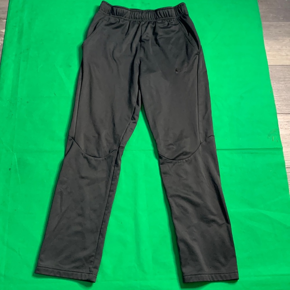 Nike Embroidered Sweatpants Boy’s Size XL
